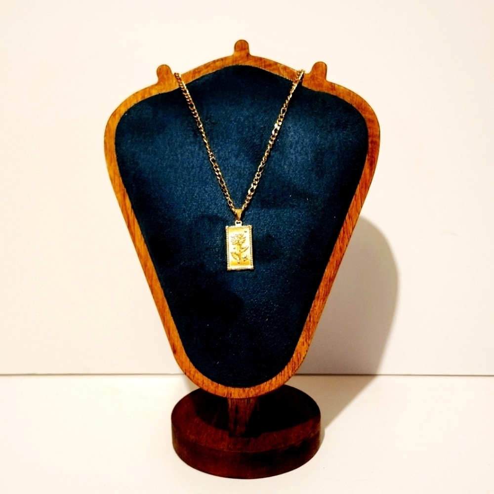 *4 for $30* Gold Toned Stainless Steel Flower Pendant Necklace